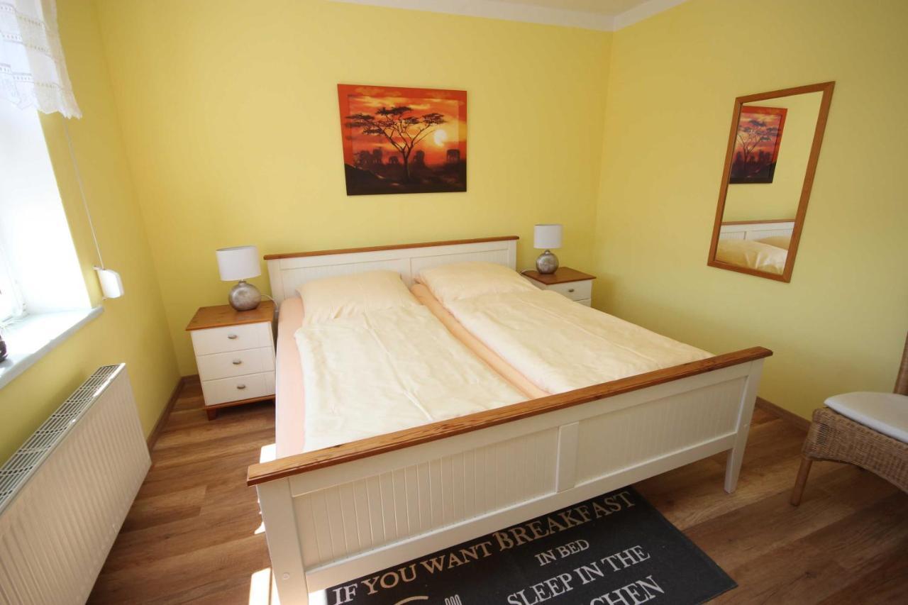 Ferienwohnung Leitzsch Вустров Экстерьер фото