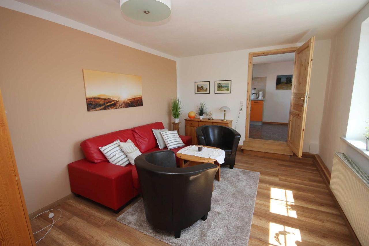Ferienwohnung Leitzsch Вустров Экстерьер фото